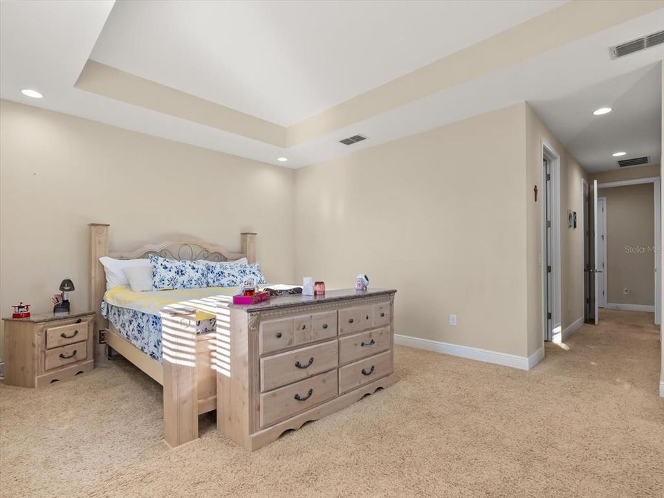 Active With Contract: $379,000 (3 beds, 2 baths, 1780 Square Feet)