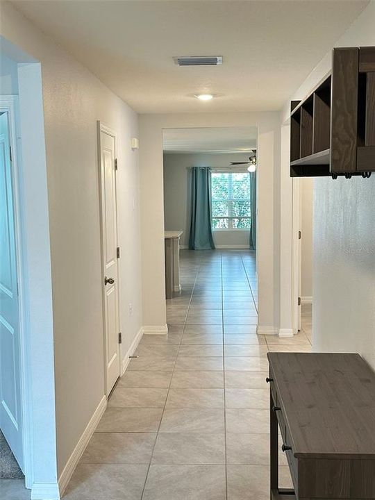 En Venta: $299,900 (4 camas, 2 baños, 1816 Pies cuadrados)