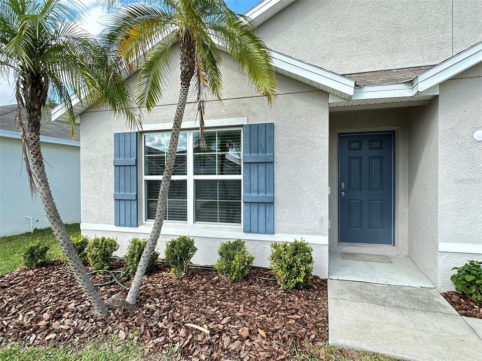 En Venta: $299,900 (4 camas, 2 baños, 1816 Pies cuadrados)