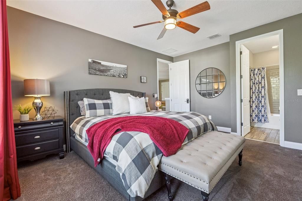 En Venta: $2,420,000 (5 camas, 4 baños, 4959 Pies cuadrados)