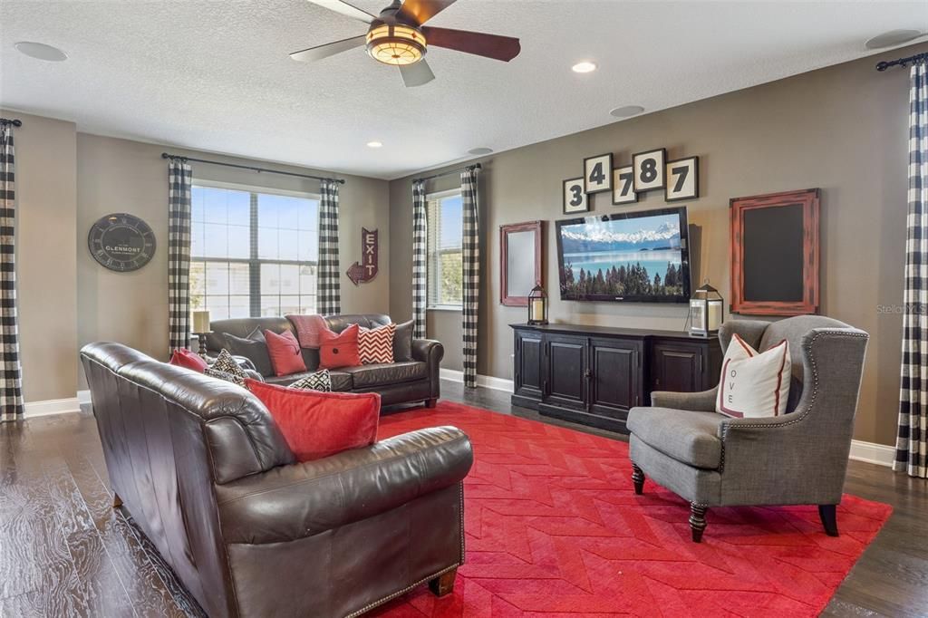 En Venta: $2,420,000 (5 camas, 4 baños, 4959 Pies cuadrados)