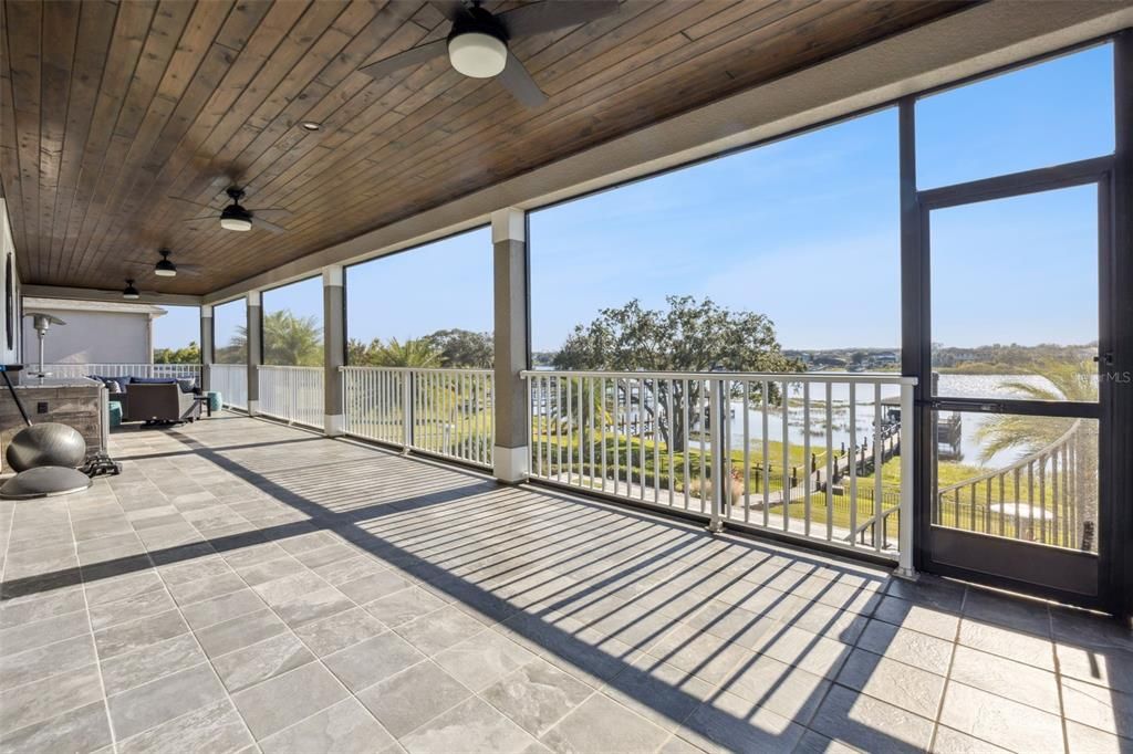 En Venta: $2,420,000 (5 camas, 4 baños, 4959 Pies cuadrados)