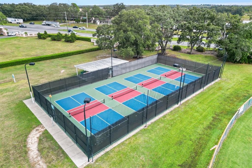 En Venta: $259,900 (3 camas, 2 baños, 1606 Pies cuadrados)