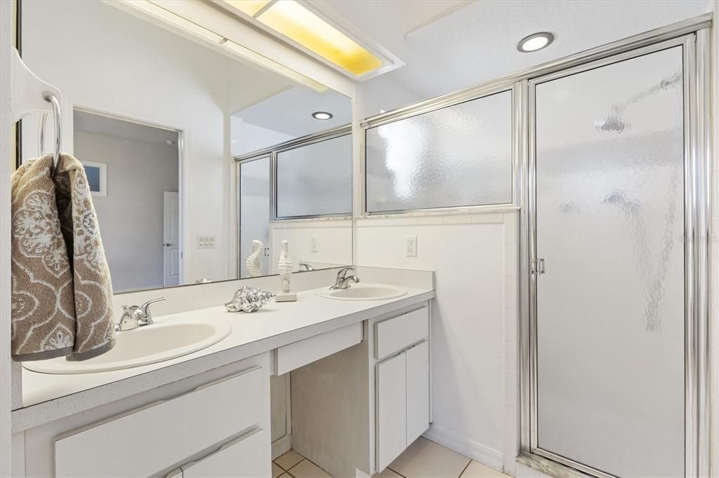 En Venta: $259,900 (3 camas, 2 baños, 1606 Pies cuadrados)