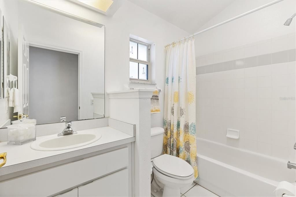 En Venta: $259,900 (3 camas, 2 baños, 1606 Pies cuadrados)