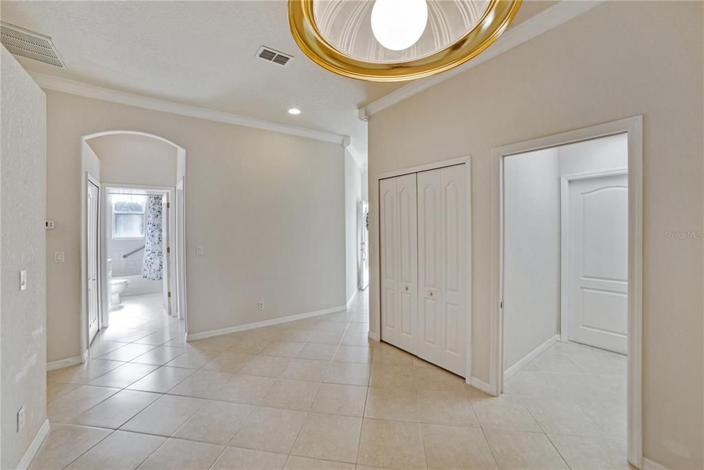 Active With Contract: $279,500 (3 beds, 2 baths, 1518 Square Feet)