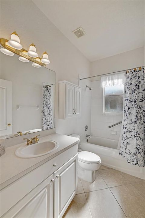 Active With Contract: $279,500 (3 beds, 2 baths, 1518 Square Feet)