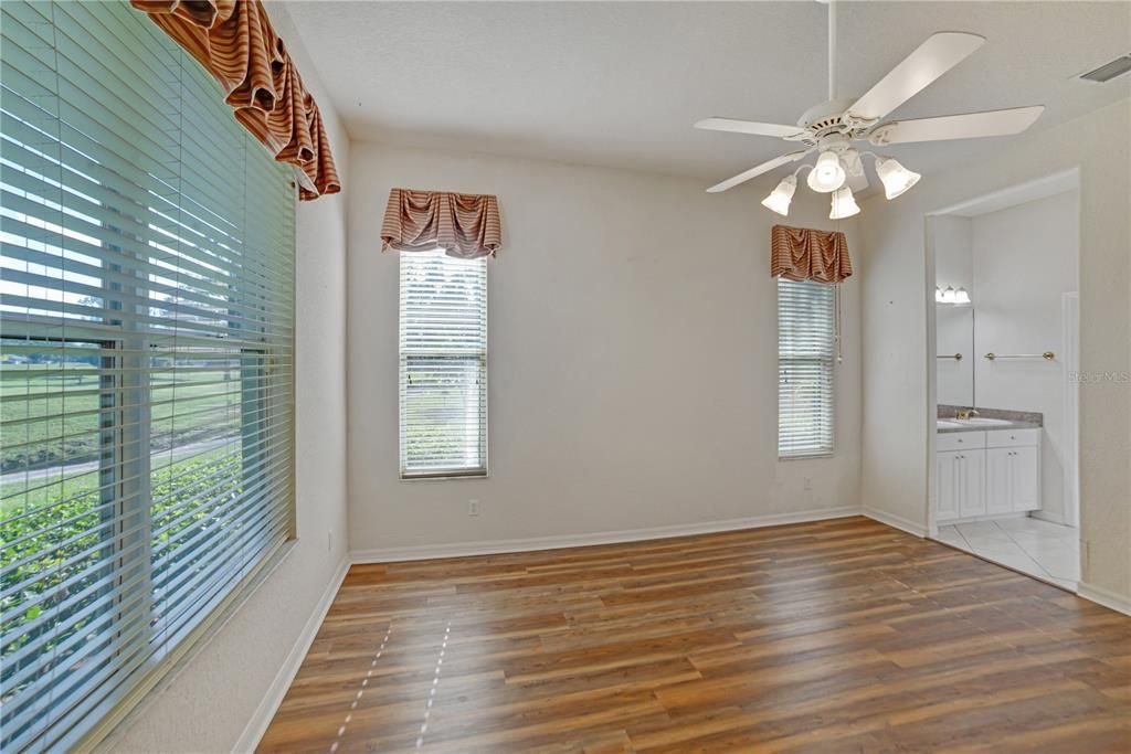 Active With Contract: $279,500 (3 beds, 2 baths, 1518 Square Feet)