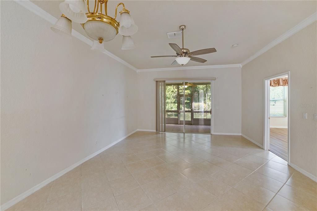 Active With Contract: $279,500 (3 beds, 2 baths, 1518 Square Feet)