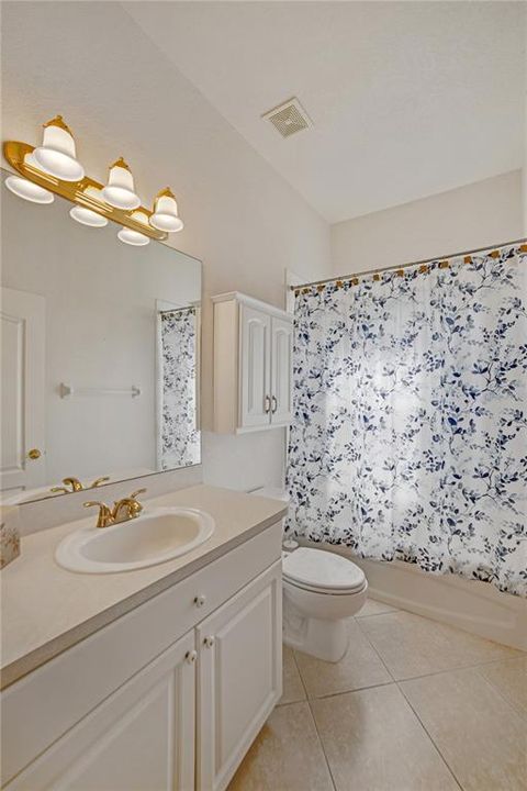 Active With Contract: $279,500 (3 beds, 2 baths, 1518 Square Feet)