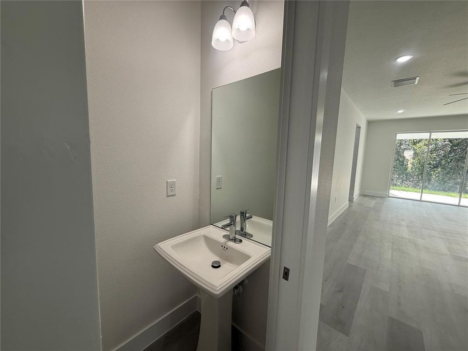 出租: $1,700 (3 贝兹, 2 浴室, 3110 平方英尺)