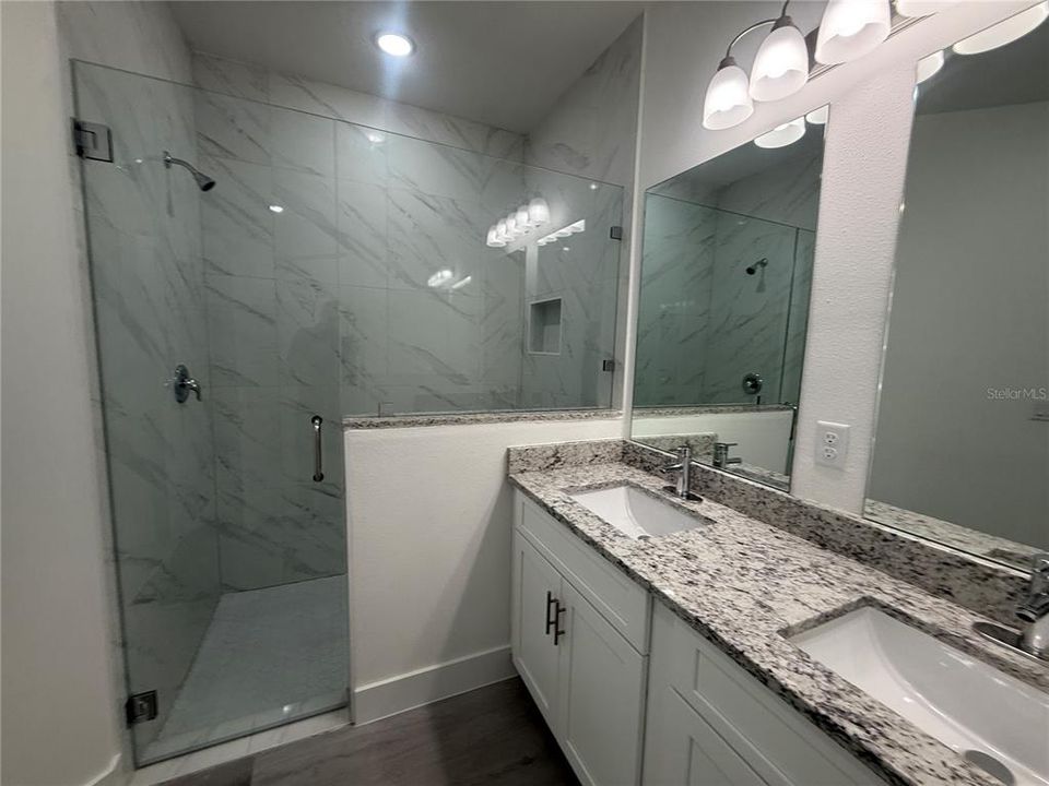 出租: $1,700 (3 贝兹, 2 浴室, 3110 平方英尺)