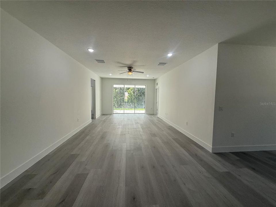 出租: $1,700 (3 贝兹, 2 浴室, 3110 平方英尺)