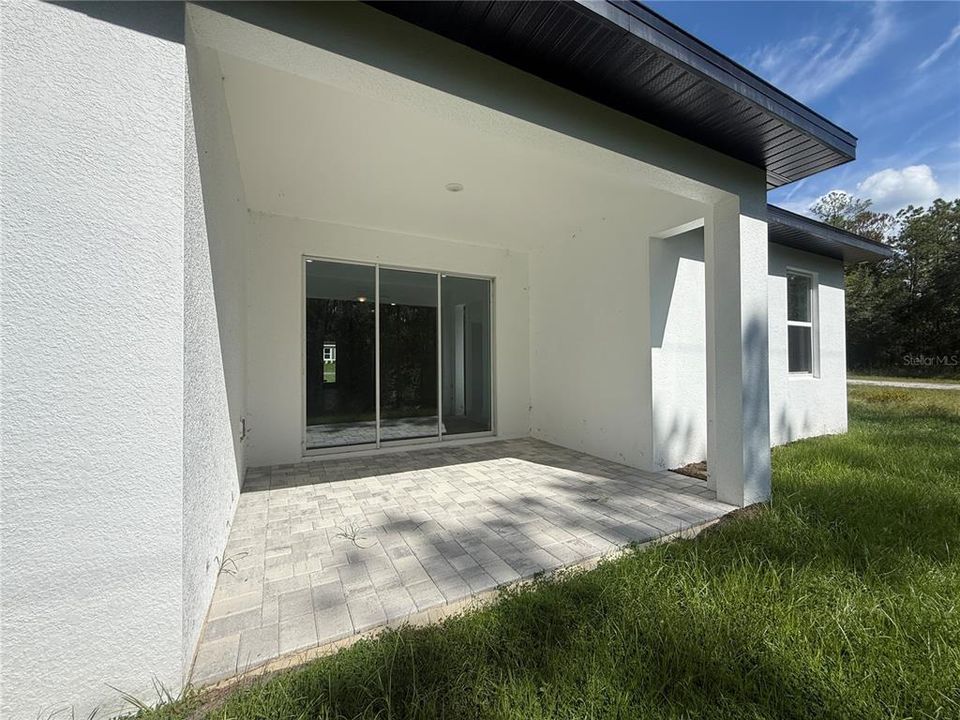 出租: $1,700 (3 贝兹, 2 浴室, 3110 平方英尺)