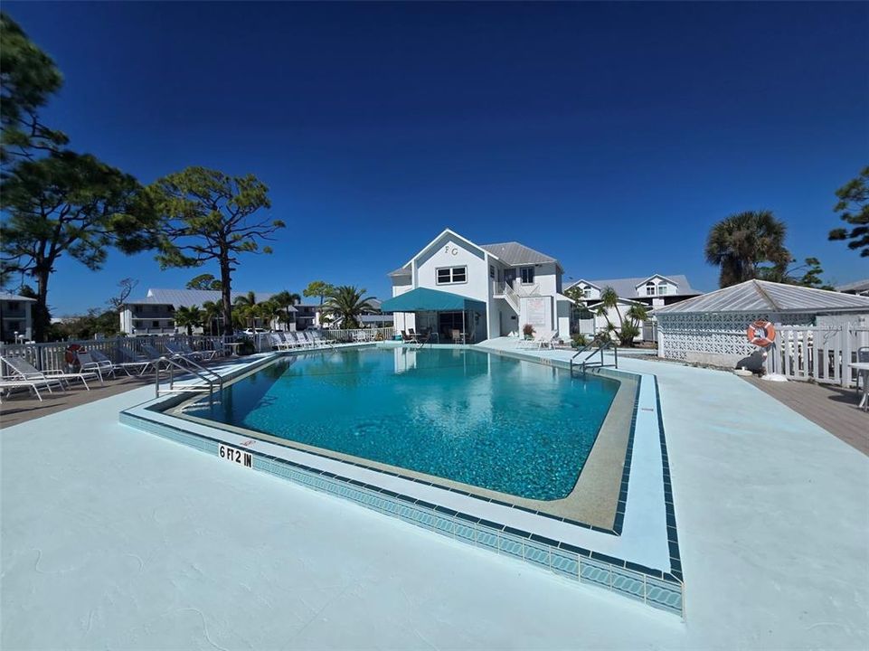 For Sale: $135,000 (2 beds, 2 baths, 1092 Square Feet)