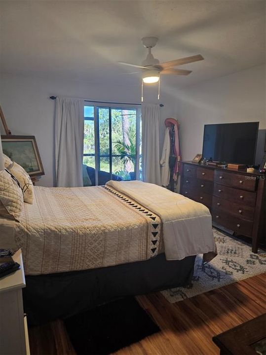 For Sale: $135,000 (2 beds, 2 baths, 1092 Square Feet)