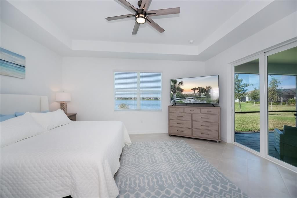 For Sale: $559,900 (3 beds, 3 baths, 2449 Square Feet)