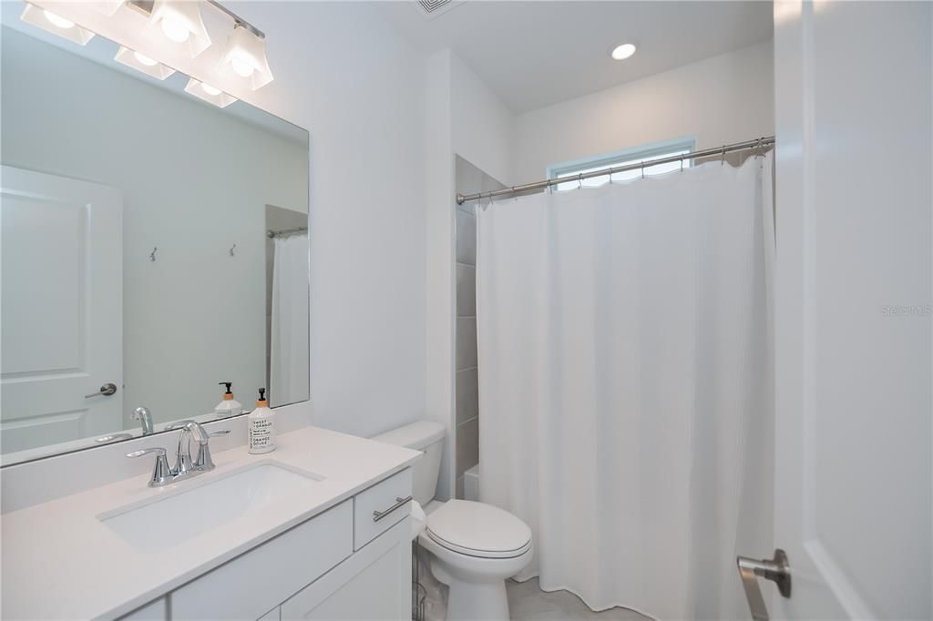 For Sale: $559,900 (3 beds, 3 baths, 2449 Square Feet)