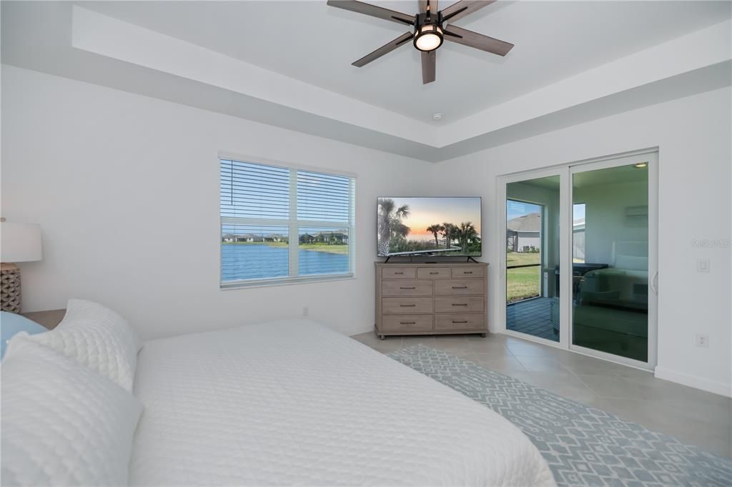 For Sale: $559,900 (3 beds, 3 baths, 2449 Square Feet)