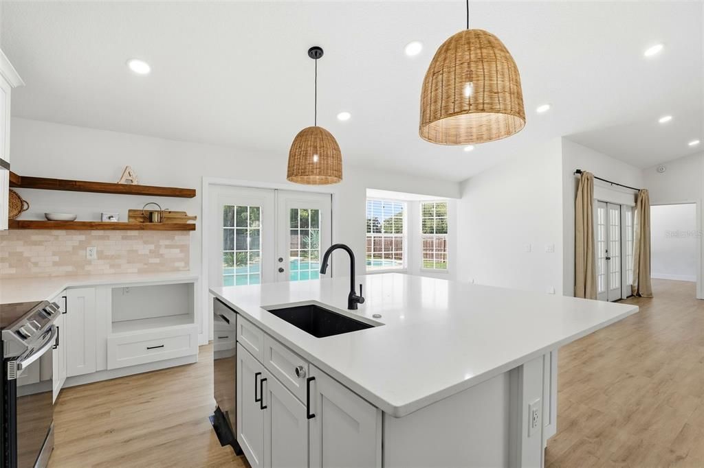 待售: $439,900 (3 贝兹, 2 浴室, 1648 平方英尺)