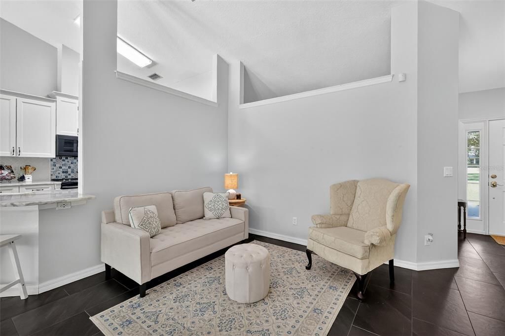 待售: $640,000 (4 贝兹, 2 浴室, 2182 平方英尺)