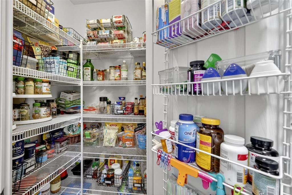 待售: $640,000 (4 贝兹, 2 浴室, 2182 平方英尺)