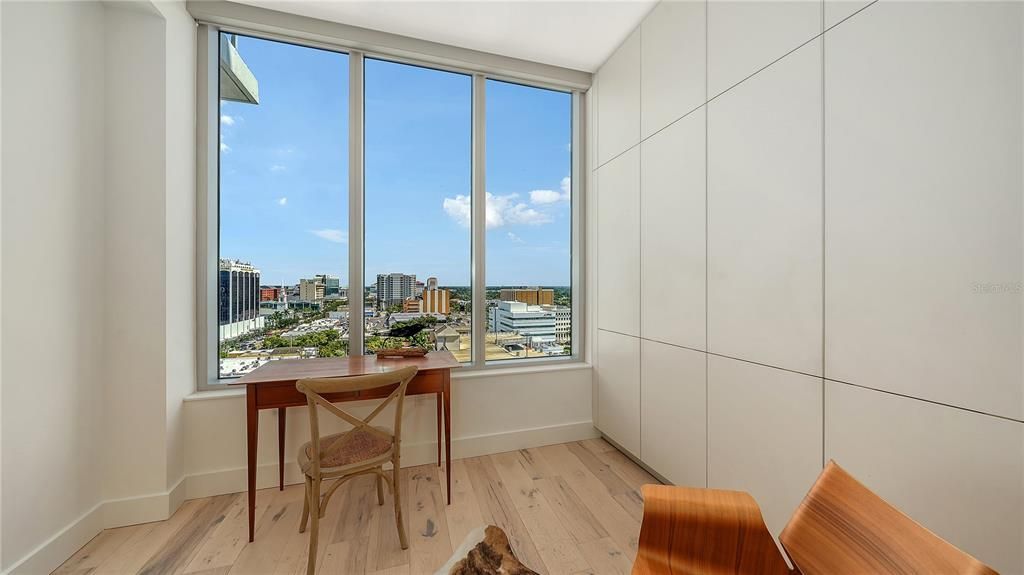 For Sale: $1,299,999 (2 beds, 2 baths, 1600 Square Feet)