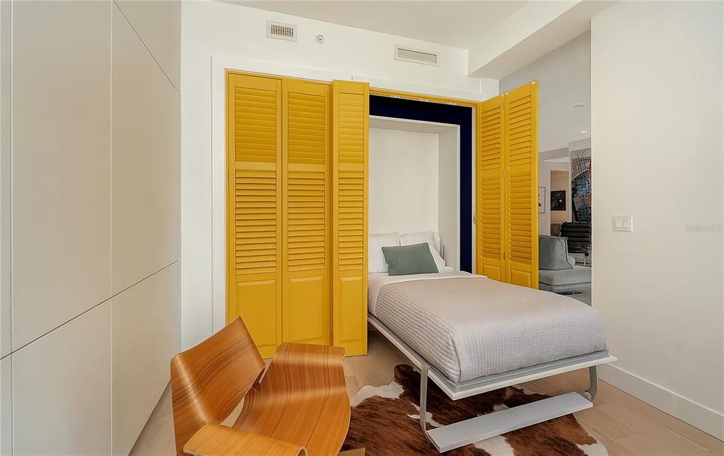 For Sale: $1,299,999 (2 beds, 2 baths, 1600 Square Feet)