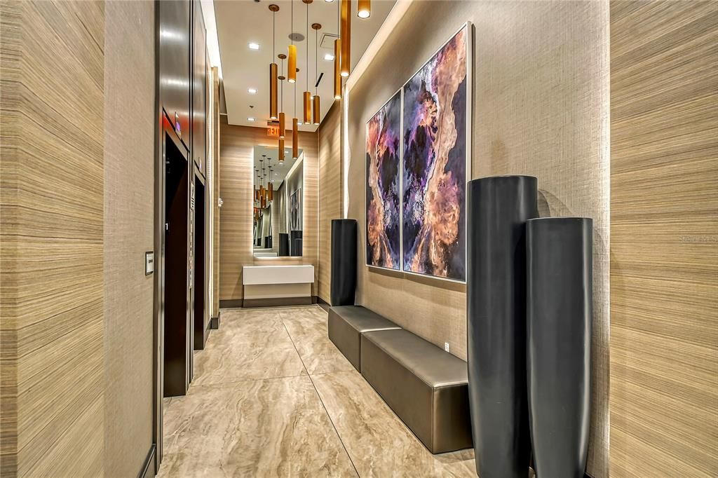 For Sale: $1,299,999 (2 beds, 2 baths, 1600 Square Feet)