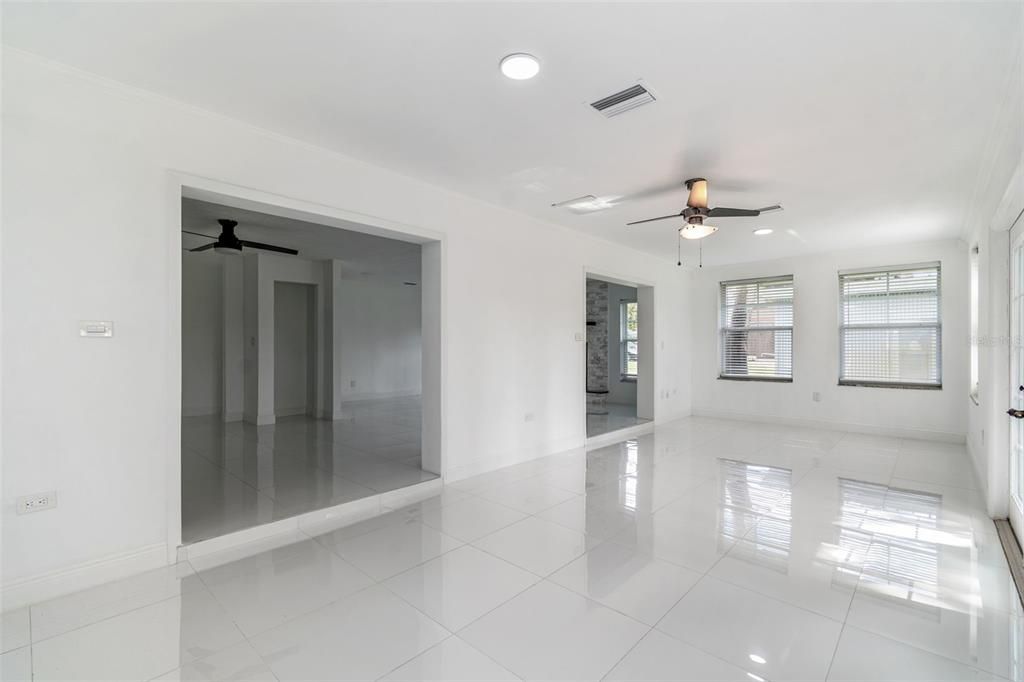 For Sale: $584,000 (3 beds, 2 baths, 1744 Square Feet)