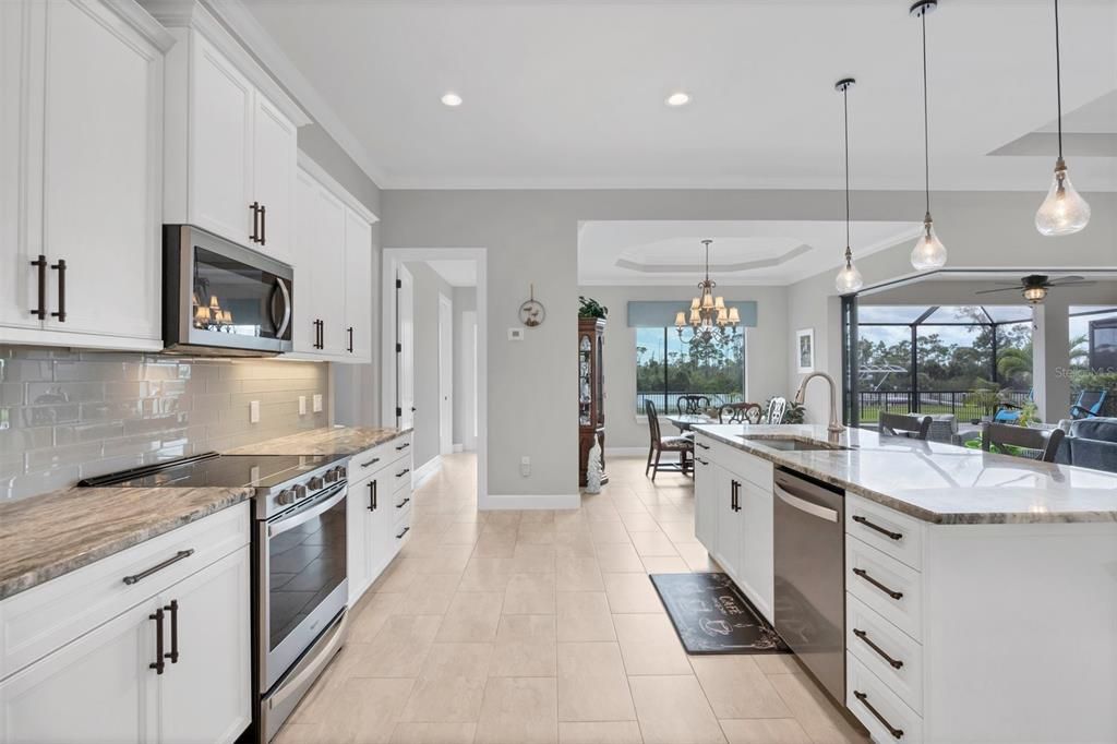 For Sale: $1,050,000 (3 beds, 2 baths, 2037 Square Feet)