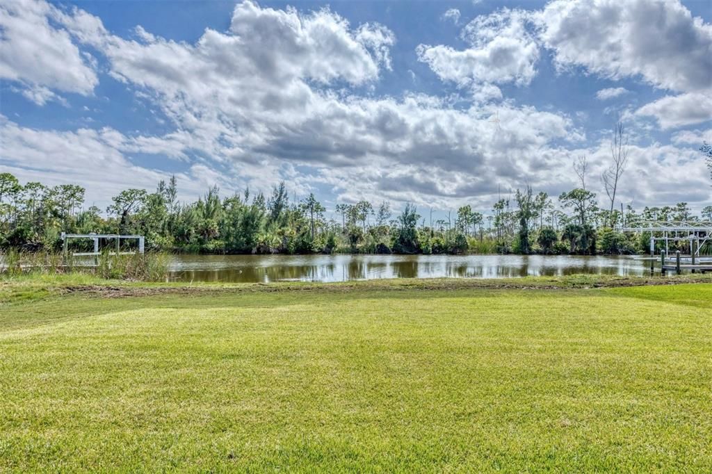 For Sale: $1,050,000 (3 beds, 2 baths, 2037 Square Feet)