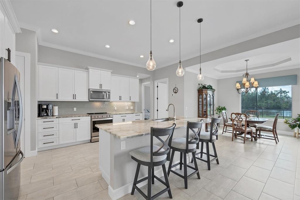 For Sale: $1,050,000 (3 beds, 2 baths, 2037 Square Feet)