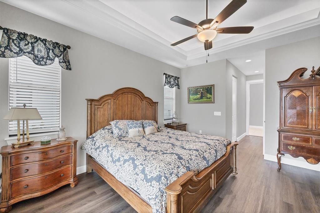 For Sale: $1,050,000 (3 beds, 2 baths, 2037 Square Feet)