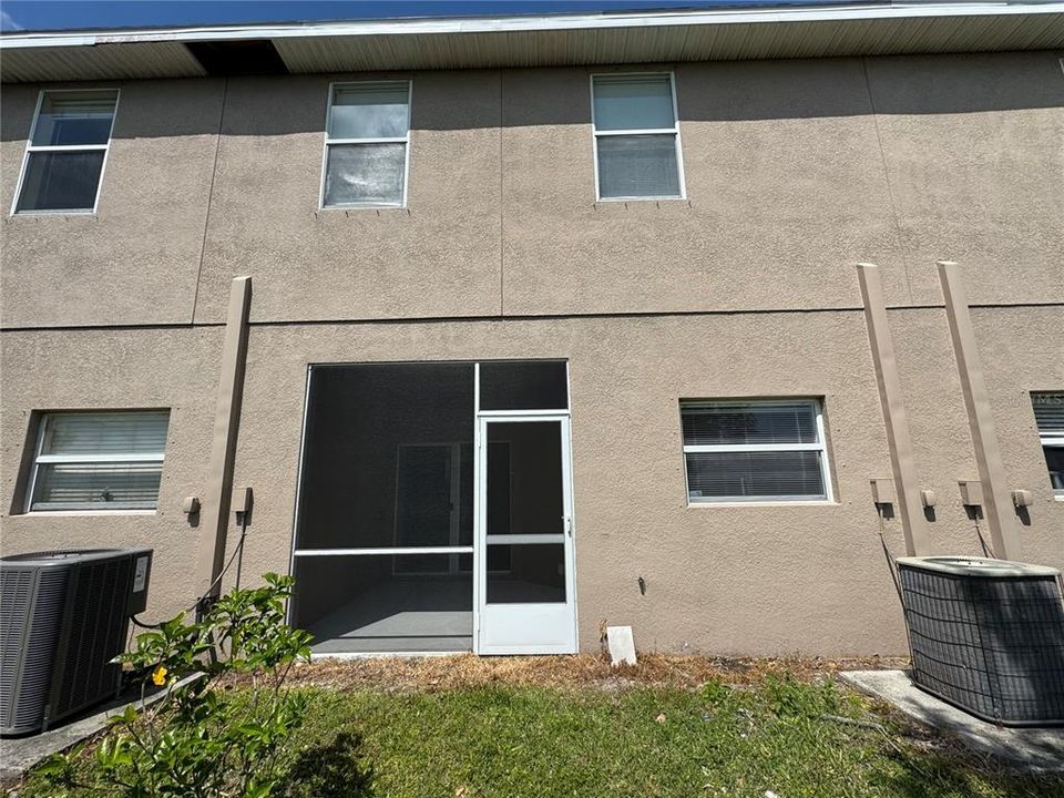 For Rent: $2,000 (3 beds, 2 baths, 1575 Square Feet)