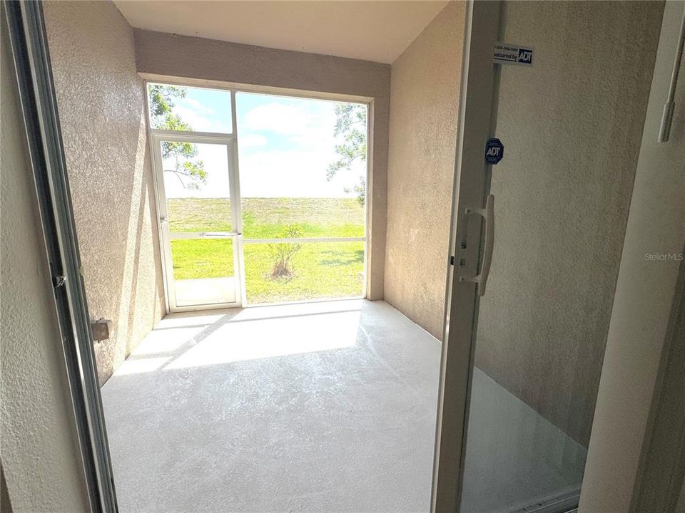 For Rent: $2,000 (3 beds, 2 baths, 1575 Square Feet)