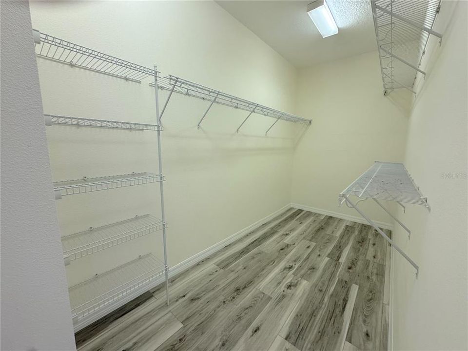 For Rent: $2,000 (3 beds, 2 baths, 1575 Square Feet)