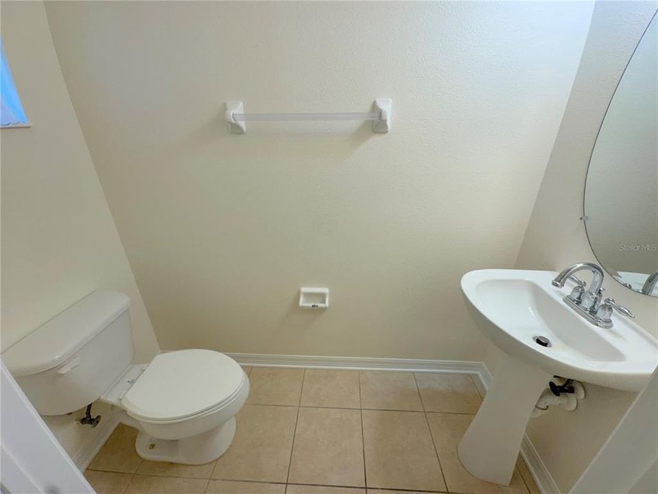 For Rent: $2,000 (3 beds, 2 baths, 1575 Square Feet)