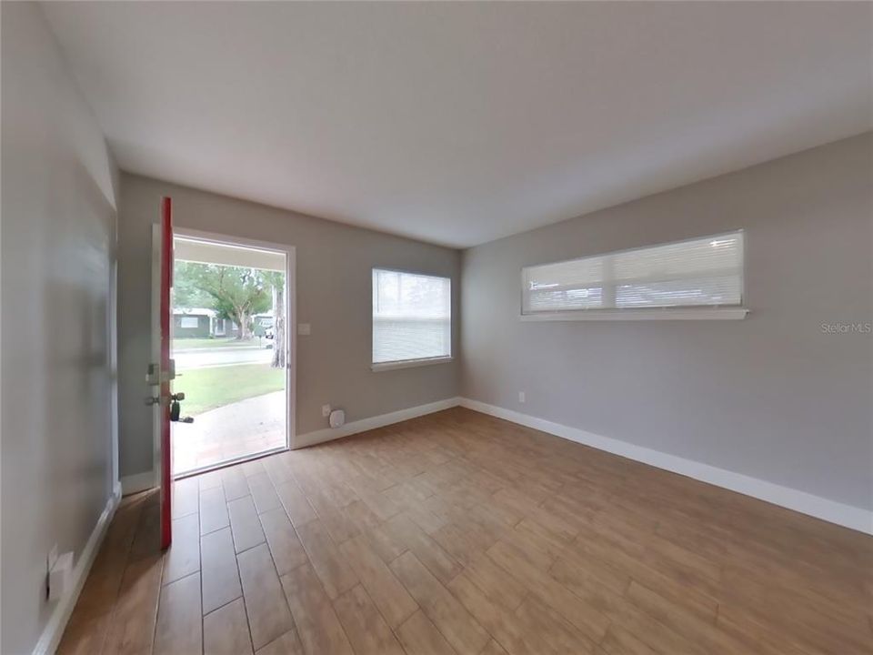 For Rent: $1,889 (3 beds, 2 baths, 1361 Square Feet)