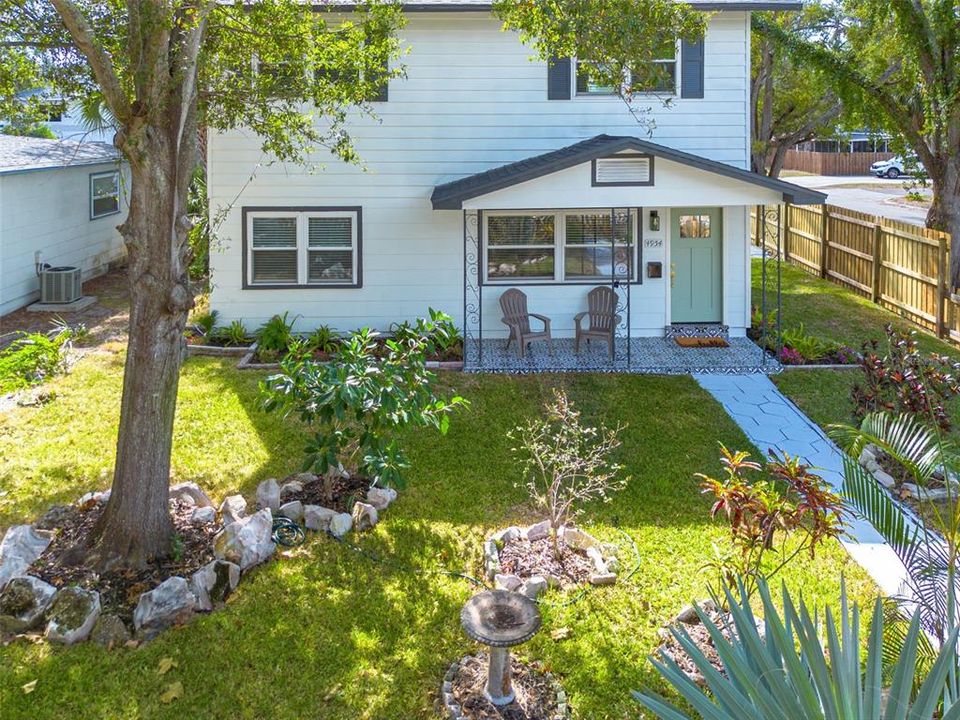 For Sale: $774,900 (5 beds, 3 baths, 2400 Square Feet)