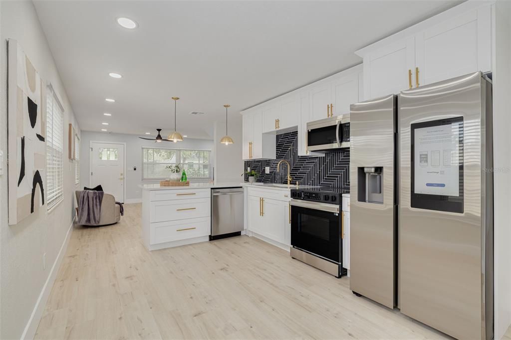 For Sale: $774,900 (5 beds, 3 baths, 2400 Square Feet)