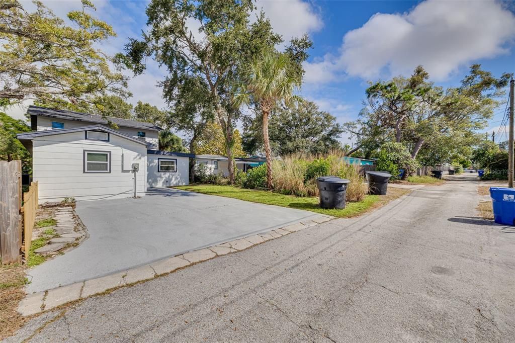 For Sale: $774,900 (5 beds, 3 baths, 2400 Square Feet)