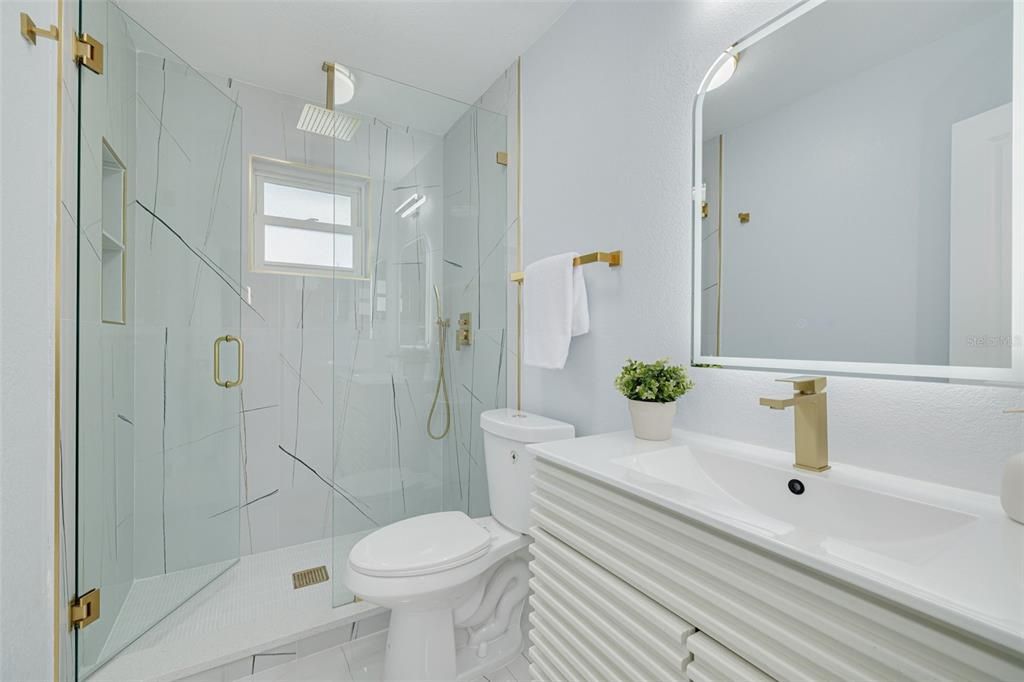 For Sale: $774,900 (5 beds, 3 baths, 2400 Square Feet)