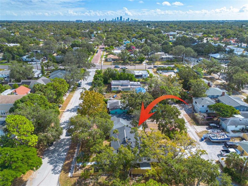 For Sale: $774,900 (5 beds, 3 baths, 2400 Square Feet)