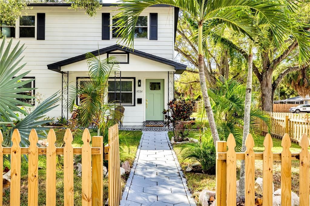 For Sale: $774,900 (5 beds, 3 baths, 2400 Square Feet)