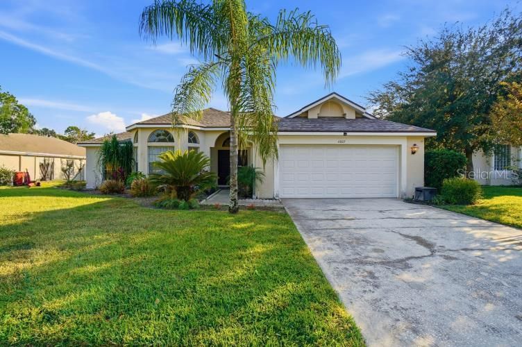 合同活跃: $340,000 (2 贝兹, 2 浴室, 1998 平方英尺)