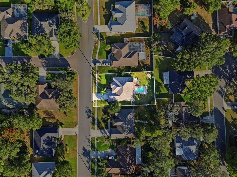 合同活跃: $340,000 (2 贝兹, 2 浴室, 1998 平方英尺)