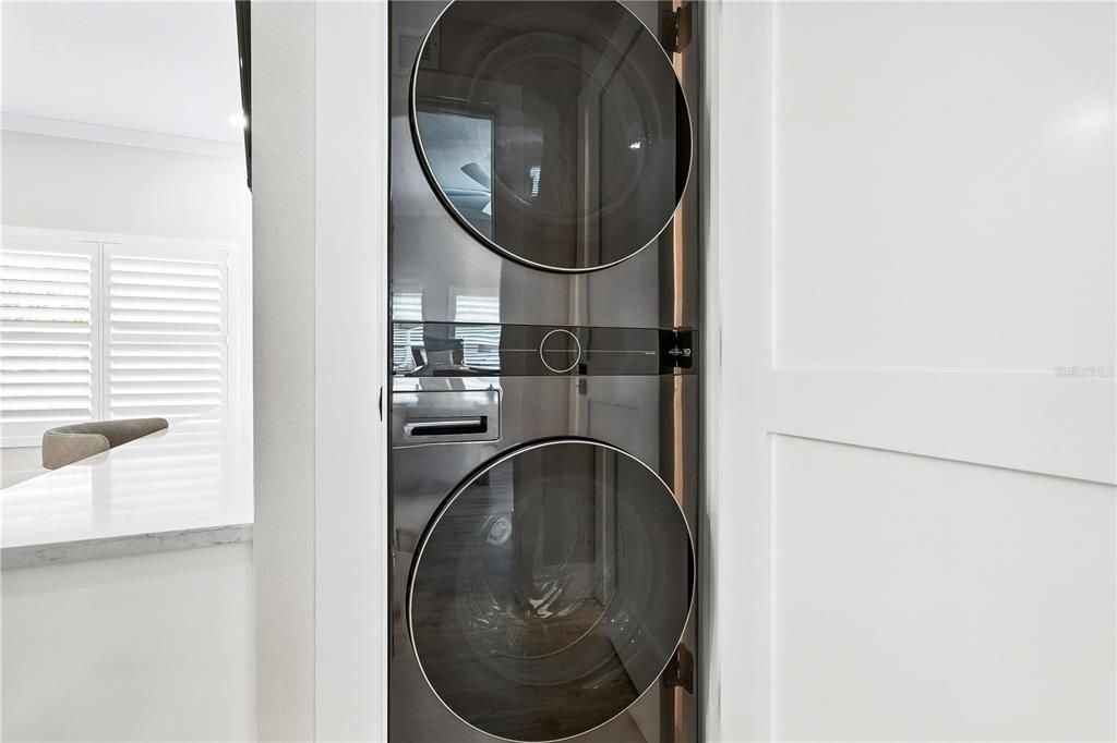 В аренду: $3,700 (2 спален, 1 ванн, 950 Квадратных фут)