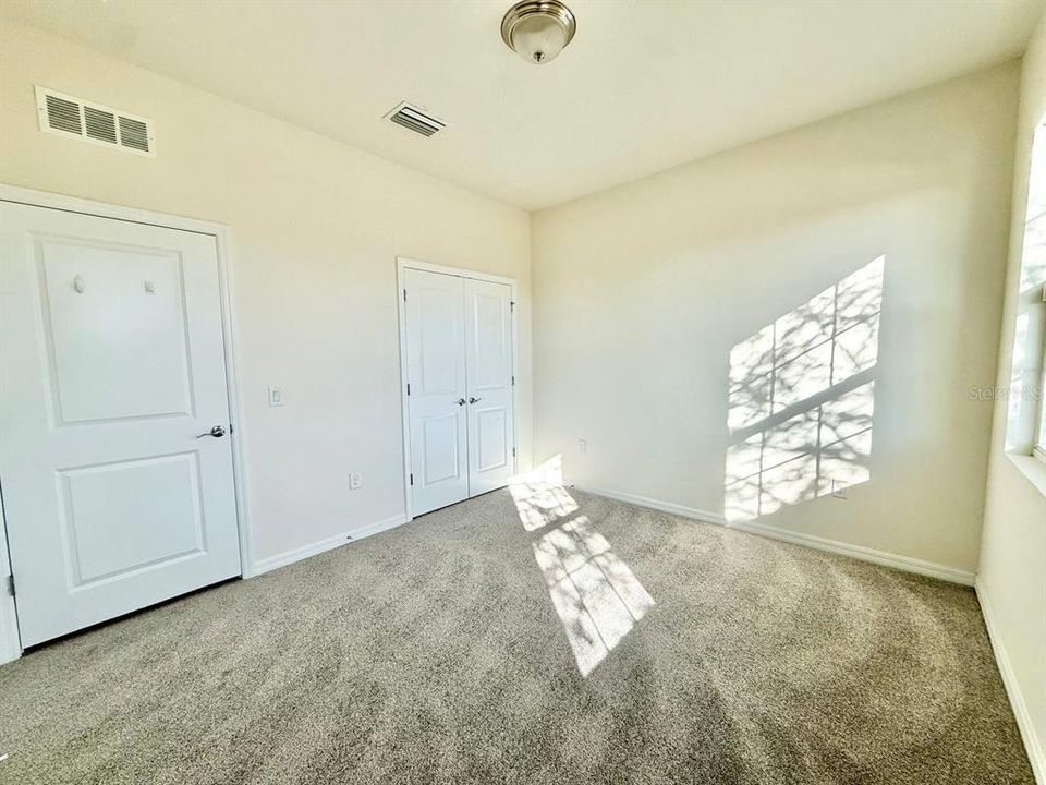 出租: $2,100 (4 贝兹, 2 浴室, 2057 平方英尺)