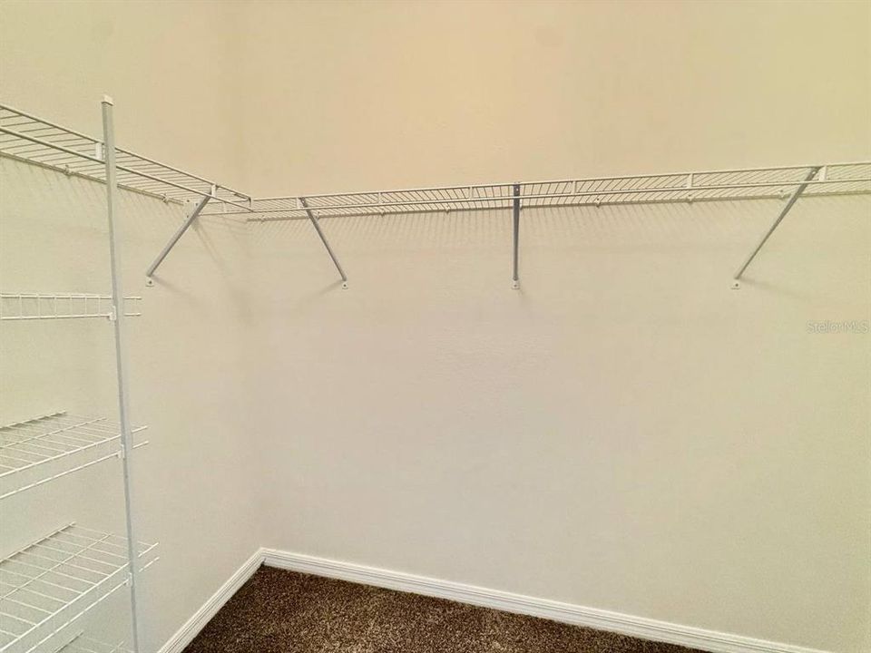 出租: $2,100 (4 贝兹, 2 浴室, 2057 平方英尺)